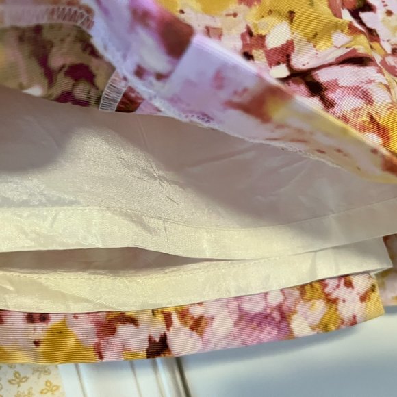 Loft Pink & Yellow Floral Pencil Skirt - Lined, Side Zip - 8 - Picture 3 of 5